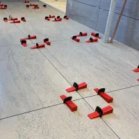 همتراز و گیره و گوه