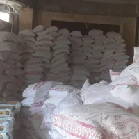 کارگرتخلیه بار گچ.سیمان.اجرغیره