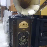 گرامافون ایستاده