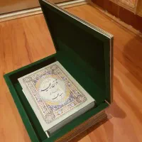قاب قرآن منبت کاری همراه قرآن به تالیف امید مجد