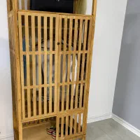 کمد چوبی با طراحی زیبا و جا دار