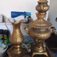 سماور برقی با پارچ سینی برنجی هست