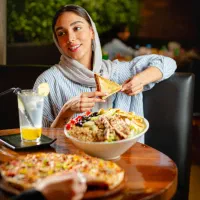 استخدام جان اسنک خوراسگان