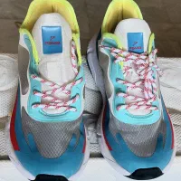 کفش ورزشی پاما اصل سایز ۴۳