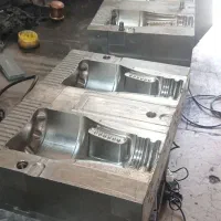 استخدام نیروی وسط کار اقا