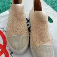 کفش روزمره سایز 37|کیف، کفش، کمربند|آبپخش, |دیوار