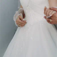 لباس عروس|لباس|رباط‌کریم, رباط‌کریم|دیوار