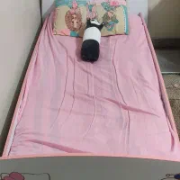 تخت یکنفره