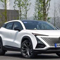 UNI-T چانگان 2025 / نقد و اقساط / خودرویی خیری377