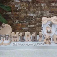 استنداسم نوزادکادوهدیه تولدمکعب سیسمونی