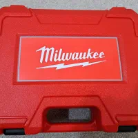 پیچ گوشتی شارژی میلواکی 24v چهار سلول براشلس|ابزارآلات|بندر گناوه, |دیوار