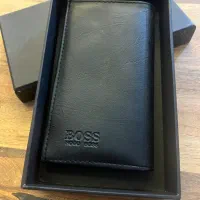 کیف پول مردانه کاملا نو برند Boss با جعبه