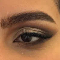 کاراموز و دستیار میکاپ