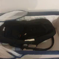 تخت کنار مادر و کریر