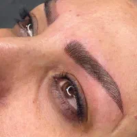 تخفیف ۵۰ درصدی  شیدینگ لب و فیبروز ابرو