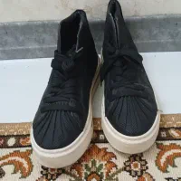 کفش سایز ۴۰