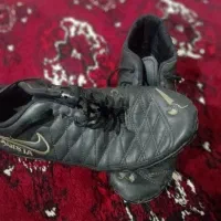 کفش فوتبال|کیف، کفش، کمربند|سیجوال, |دیوار