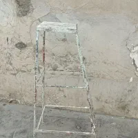 چهارپایه آهنی بلند