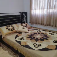 فروش تخت دونفره بهمراه میز آرایش
