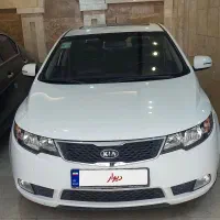 کیا سراتو آپشنال 2000 سال 1396