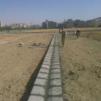 سنگ فرش شیب بندی موزاییک سرامیک جدول و سیمانکاری|خدمات پیشه و مهارت|سنندج, |دیوار