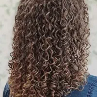 بزرگترین تخفیف سالن زیبایی VIP|خدمات آرایشگری و زیبایی|بندر انزلی, تهران|دیوار