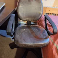 صندلی کارمندی چرخدار