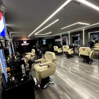 دستیار آرایشگر مردانه