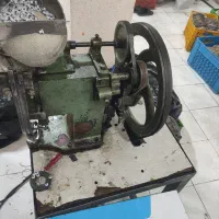 دستگاه منگنه پرچ و لیویس زیره کفاشی