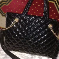 کیف چرم ورنی چنل کاملا سالم