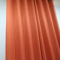 پرده های تخفیف خورده ی مغازه
