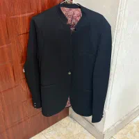 یکعدد کت وسه عدد شلوار کاملا نو