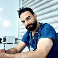تزریقات در منزل و سرم‌درمانی و تعویض پانسمان