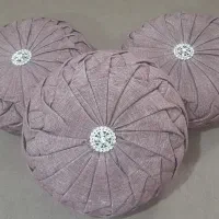 سه تا کوسن مخمل