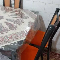 میز صندلی ناهار خوری.در حد نو بدون خط و خش و خرابی|میز و صندلی غذاخوری|کاشان, درب اصفهان|دیوار
