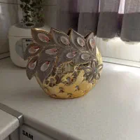 گلدون طلایی نونو