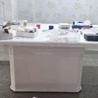 ویترین و میز ناهار خوری مناسب ویلا یا کارگاه