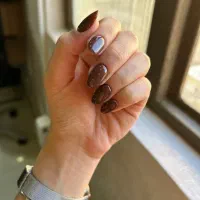 40% تخفیف آموزش کاشت ناخن به مناسبت روز مادر