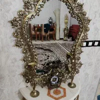 آینه و شمعدان برنجی