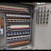 فروش وتامین قطعات تابلو برق.        برق وصنعت کاوه