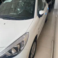 پژو ۲۰۷ اتوماتیک پانا سفید