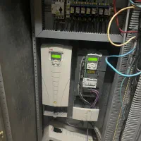برقکار ماهر و خوش قول صنعتی ساختمانی
