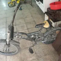 دوعدد دوچرخه خارجی