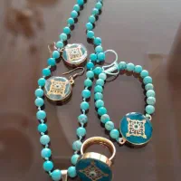سرویس طلا. جواهرات. زیورآلات.