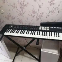 میدی کنترلر  M-AUDIO Oxigen 61Mkv در حد نو|پیانو، کیبورد، آکاردئون|تهران, دستغیب|دیوار