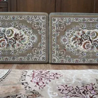 یک جفت پشتی از جنس فرش با نقوش برجسته