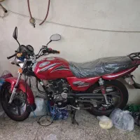 موتور سیکلت زُمُرُد