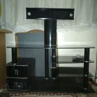 میز تلویزیون سالم وبدون هیچ ایرادی