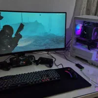 کیس گیمینگ روز باتمام وسایل معاوضه با ایفون‌یا‌طلا