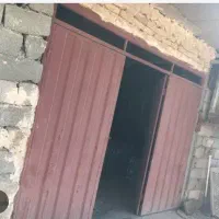 نگهبان و کارگر با خانواده